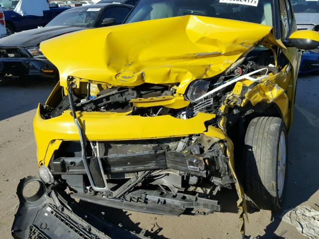 KNDJP3A58G7239714 - 2016 KIA SOUL + YELLOW photo 9