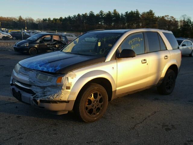 5GZCZ53415S805983 - 2005 SATURN VUE SILVER photo 2