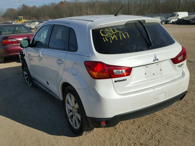 4A4AP3AU4DE006680 - 2013 MITSUBISHI OUTLANDER WHITE photo 3