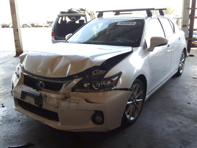 JTHKD5BH1D2171393 - 2013 LEXUS CT 200 WHITE photo 2