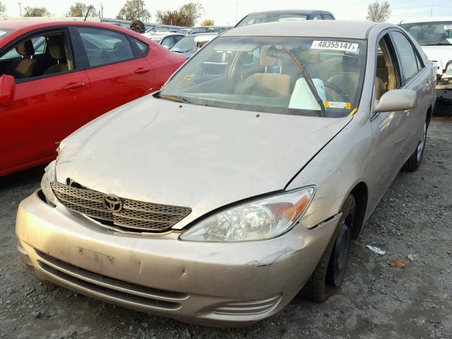 4T1BE32K43U671092 - 2003 TOYOTA CAMRY LE GOLD photo 2