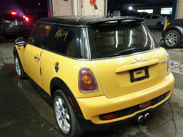 WMWMF735X8TV34422 - 2008 MINI COOPER S YELLOW photo 3