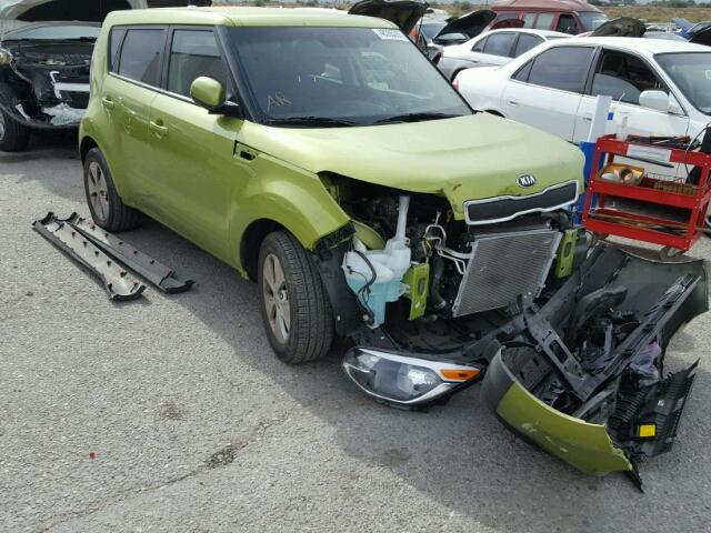 KNDJN2A28G7863101 - 2016 KIA SOUL GREEN photo 1