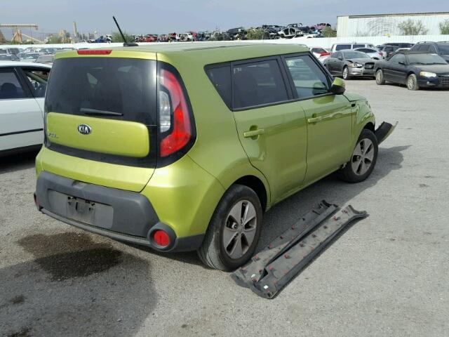 KNDJN2A28G7863101 - 2016 KIA SOUL GREEN photo 4