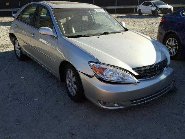 JTDBF30K340152399 - 2004 TOYOTA CAMRY LE SILVER photo 1