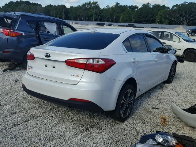 KNAFX4A83E5220581 - 2014 KIA FORTE EX WHITE photo 4