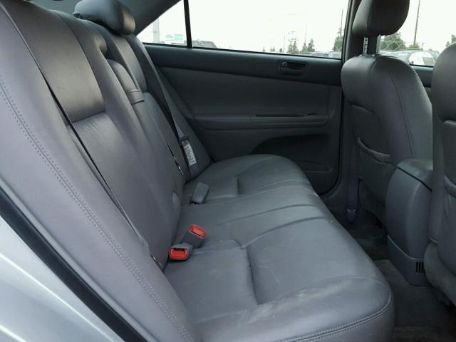 4T1BE32K94U889949 - 2004 TOYOTA CAMRY LE 银色 照片 6