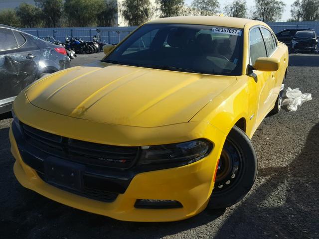 2C3CDXCT7JH162516 - 2018 DODGE CHARGER R/ YELLOW photo 2