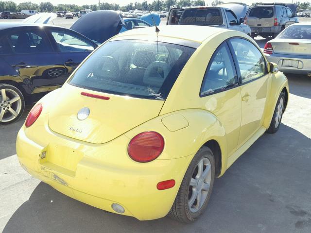 3VWCD31C84M409181 - 2004 VOLKSWAGEN NEW BEETLE 黄色 照片 4