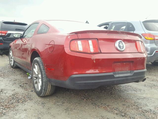 1ZVBP8AN5A5165394 - 2010 FORD MUSTANG RED photo 3