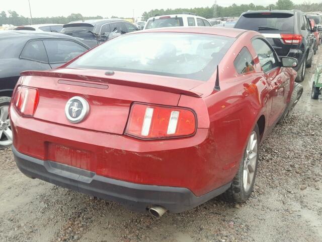 1ZVBP8AN5A5165394 - 2010 FORD MUSTANG RED photo 4