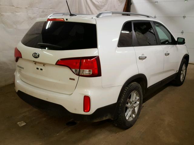 5XYKTCA66EG446367 - 2014 KIA SORENTO LX WHITE photo 4