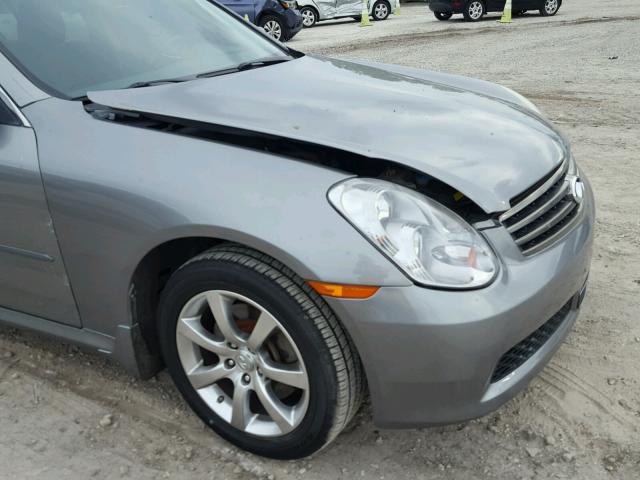 JNKCV51F46M616167 - 2006 INFINITI G35 SILVER photo 9