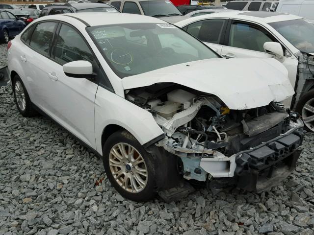 1FAHP3F24CL333545 - 2012 FORD FOCUS SE WHITE photo 1