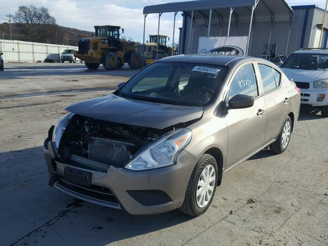 3N1CN7AP9GL870929 - 2016 NISSAN VERSA S GRAY photo 2