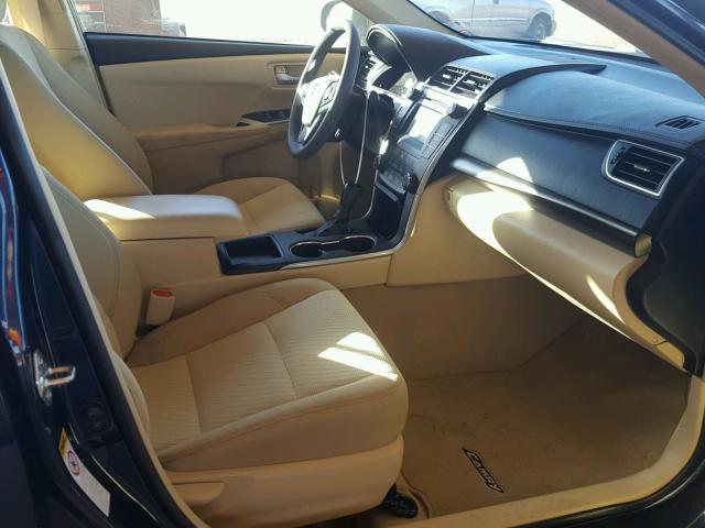 4T1BF1FKXFU994742 - 2015 TOYOTA CAMRY LE 蓝色 照片 5