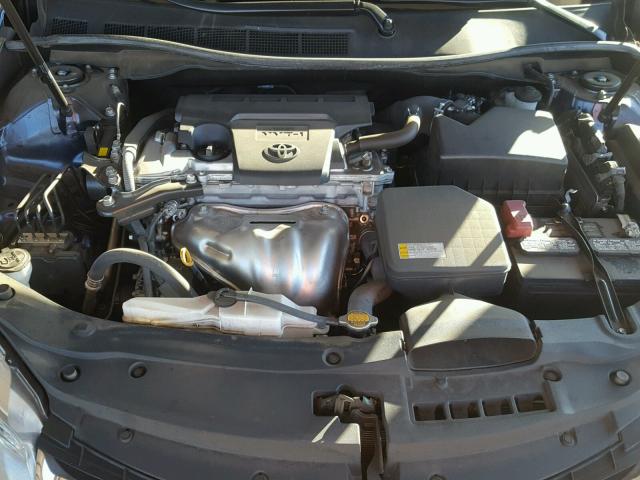 4T1BF1FKXFU994742 - 2015 TOYOTA CAMRY LE 蓝色 照片 7