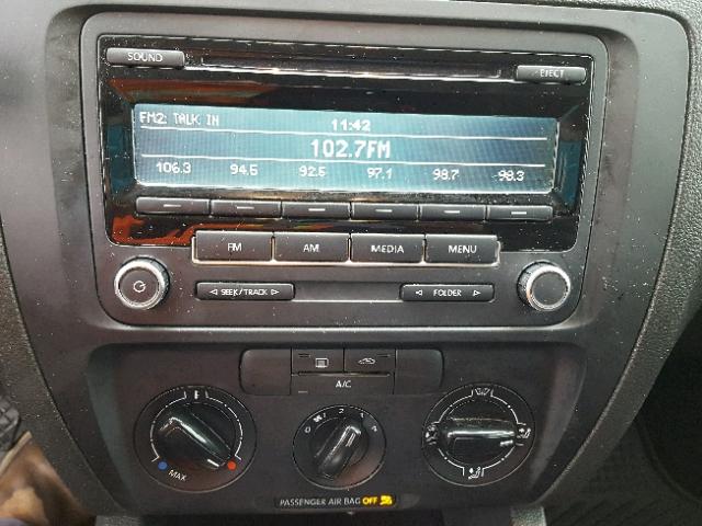 3VW2K7AJ6EM443659 - 2014 VOLKSWAGEN JETTA BASE BLACK photo 9