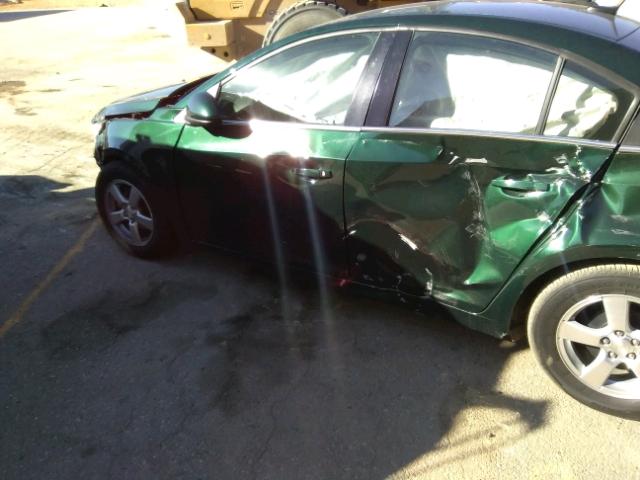 1G1PC5SB9E7133722 - 2014 CHEVROLET CRUZE LT GREEN photo 9