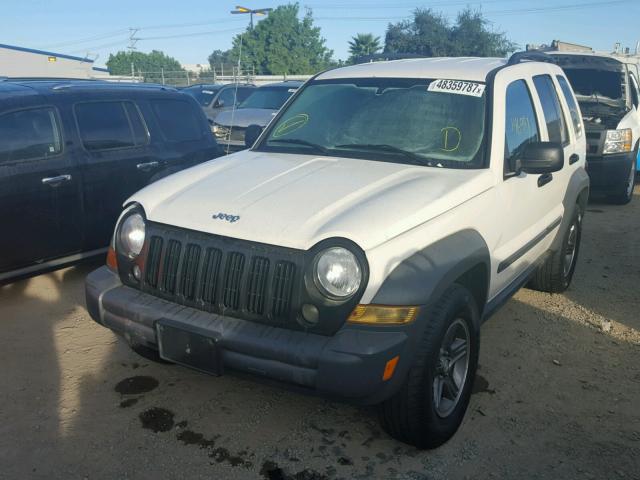 1J4GK48K95W565352 - 2005 JEEP LIBERTY SP WHITE photo 2