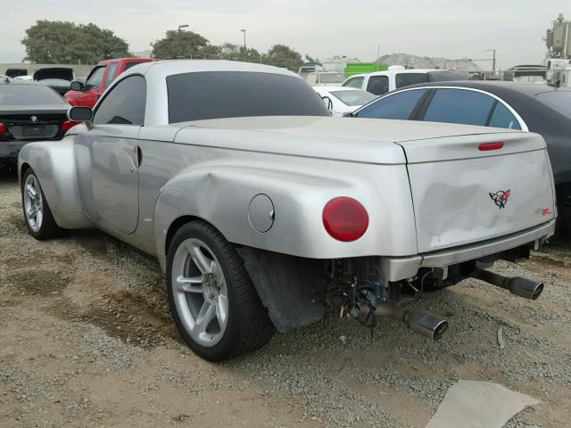1GCES14H95B115309 - 2005 CHEVROLET SSR 银色 照片 3