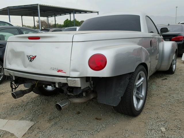 1GCES14H95B115309 - 2005 CHEVROLET SSR SILVER photo 4