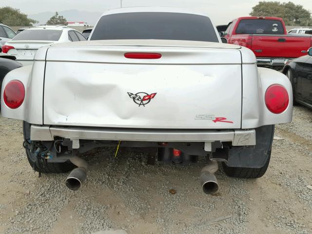 1GCES14H95B115309 - 2005 CHEVROLET SSR 银色 照片 9