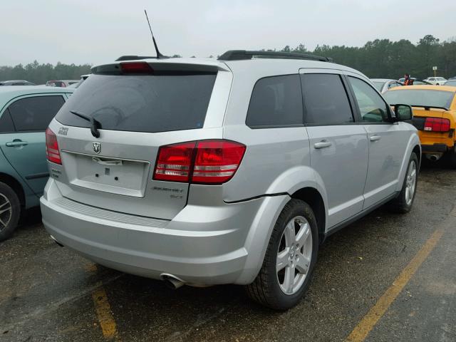 3D4PH5FV2AT282947 - 2010 DODGE JOURNEY SX SILVER photo 4