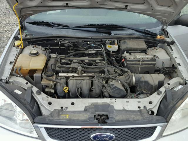 1FAFP34N47W299101 - 2007 FORD FOCUS ZX4 SILVER photo 7