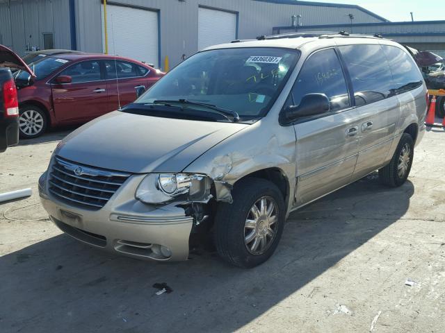 2C8GP64L75R474010 - 2005 CHRYSLER TOWN & COU GOLD photo 2