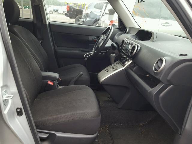 JTLKE50E081012548 - 2008 TOYOTA SCION XB Gümüş foto 5