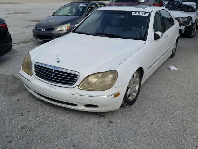 WDBNG70J8YA051012 - 2000 MERCEDES-BENZ S 430 WHITE photo 2