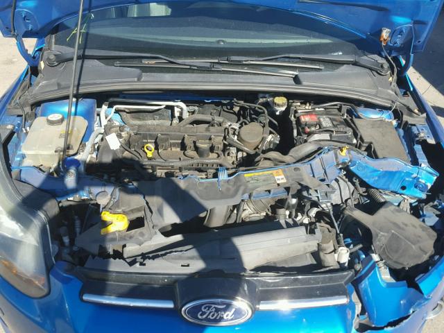 1FAHP3N21CL166675 - 2012 FORD FOCUS TITA BLUE photo 7