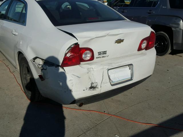 1G1ZC5EB0AF311585 - 2010 CHEVROLET MALIBU 1LT WHITE photo 9