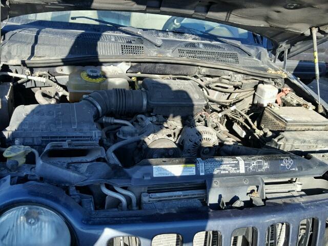1J4GK58K82W221531 - 2002 JEEP LIBERTY LI BLUE photo 7