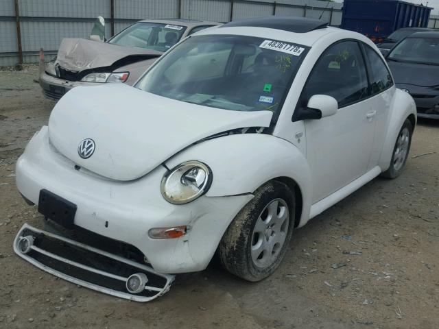 3VWCB21CX2M418381 - 2002 VOLKSWAGEN NEW BEETLE თეთრი ფოტო 2