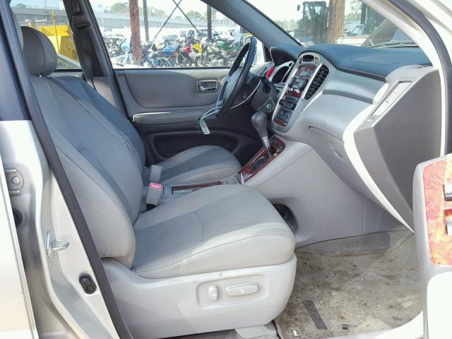 JTEDP21A960095775 - 2006 TOYOTA HIGHLANDER SILVER photo 5