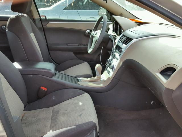 1G1ZG57B09F185662 - 2009 CHEVROLET MALIBU LS 金色 照片 5