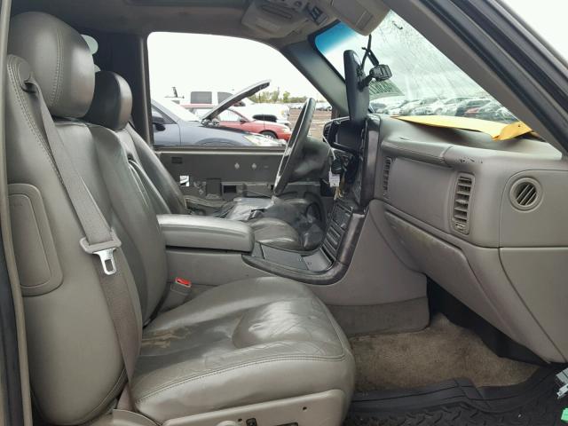 1GKEK63U13J306578 - 2003 GMC YUKON DENA SILVER photo 5