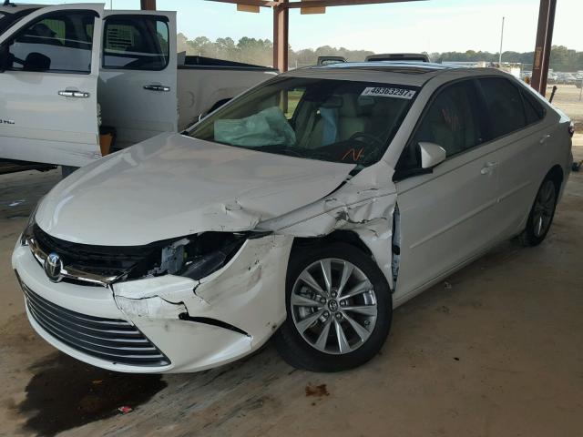 4T1BF1FK7GU583073 - 2016 TOYOTA CAMRY LE თეთრი ფოტო 2