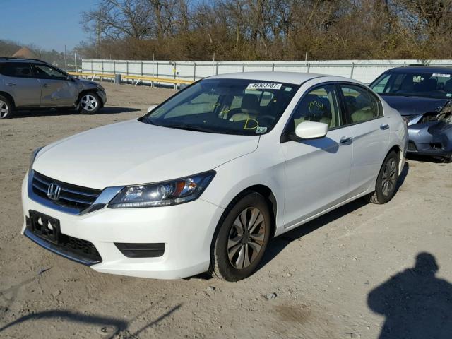 1HGCR2F32FA026278 - 2015 HONDA ACCORD LX WHITE photo 2