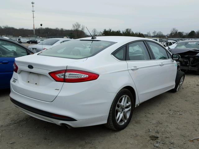 3FA6P0H76ER132989 - 2014 FORD FUSION SE WHITE photo 4