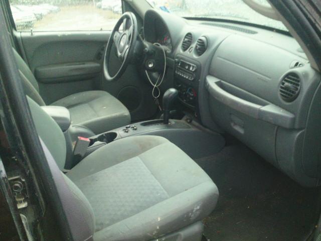 1J4GL48K05W652294 - 2005 JEEP LIBERTY SP BLACK photo 5