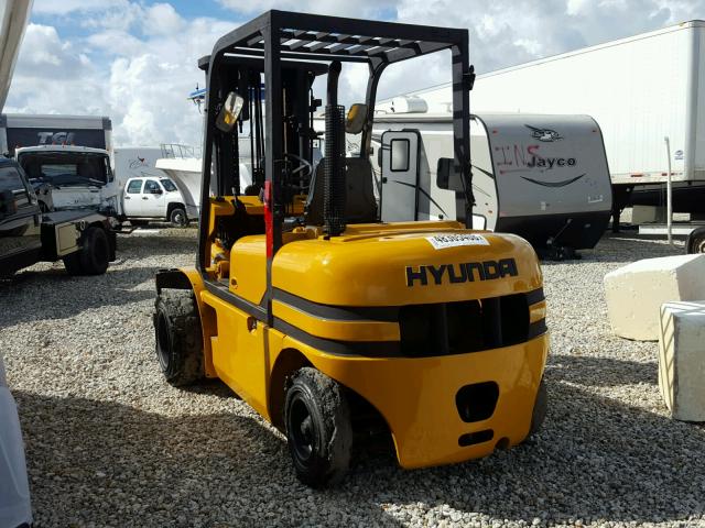 FE0210772 - 2005 HYUNDAI FORKLIFT YELLOW photo 3