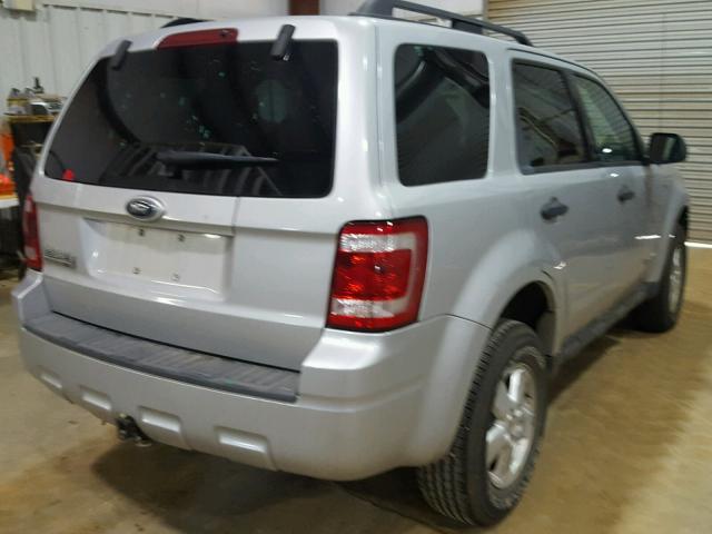 1FMCU03118KD41439 - 2008 FORD ESCAPE XLT SILVER photo 4