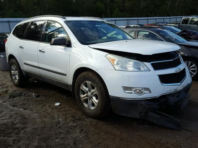 1GNEV13D69S145063 - 2009 CHEVROLET TRAVERSE L WHITE photo 1