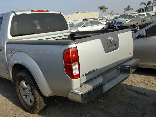 1N6AD0ER4CC455594 - 2012 NISSAN FRONTIER S SILVER photo 9