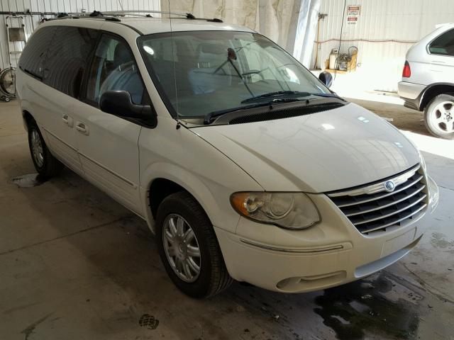 2A8GP64L06R830132 - 2006 CHRYSLER TOWN & COU WHITE photo 1