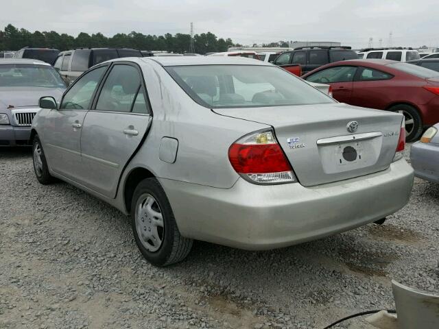 4T1BE32K45U096611 - 2005 TOYOTA CAMRY LE SILVER photo 3