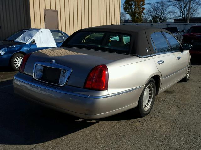 1LNHM81WX1Y607868 - 2001 LINCOLN TOWN CAR E BEIGE photo 4